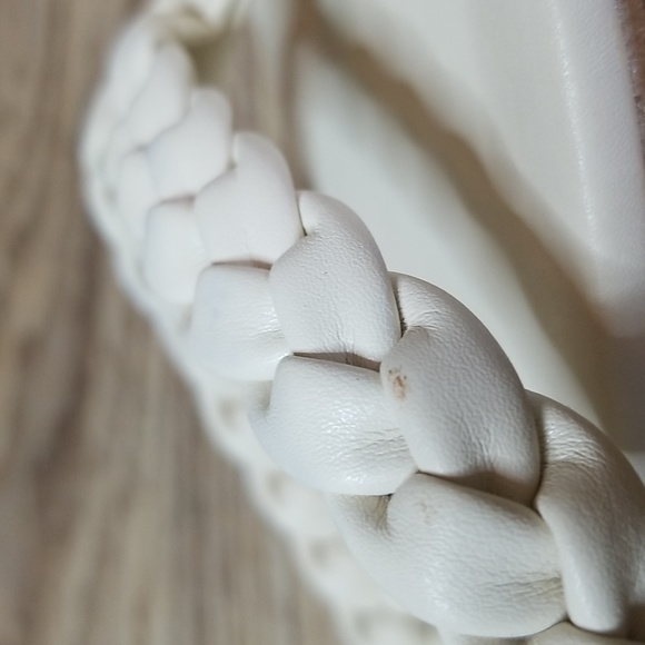 Tahari Tilla Sandal - Picture 9 of 12